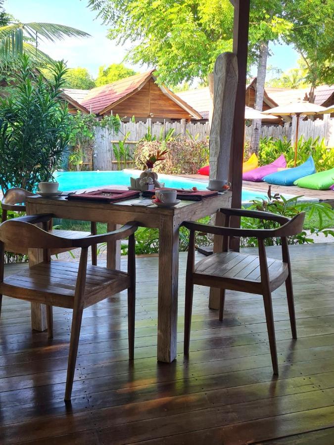 United Colors Of Gili Hotel Gili Meno Exterior photo